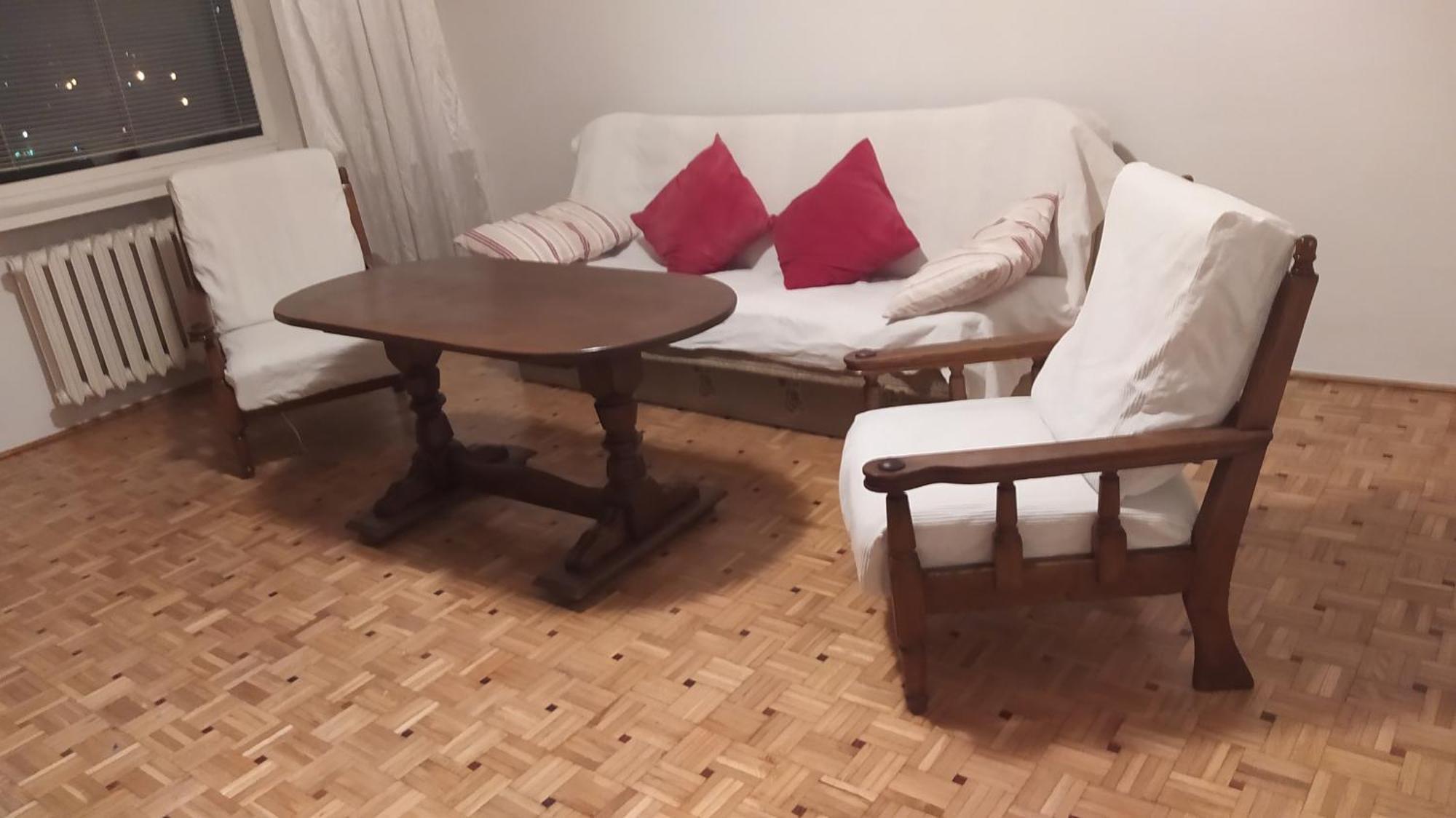 Uroczy Apartament Z Bezplatnych Parkingiem Warschau Exterior foto